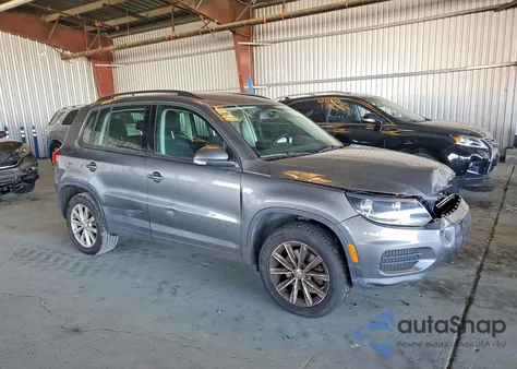 2017 Volkswagen Tiguan S z USA, uszkodzony, nr VIN WVGAV7AX7HK052408